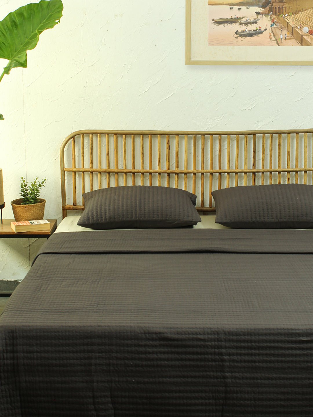 Kanhar 1 Double Bedcover 2 Pillow Covers (Black)