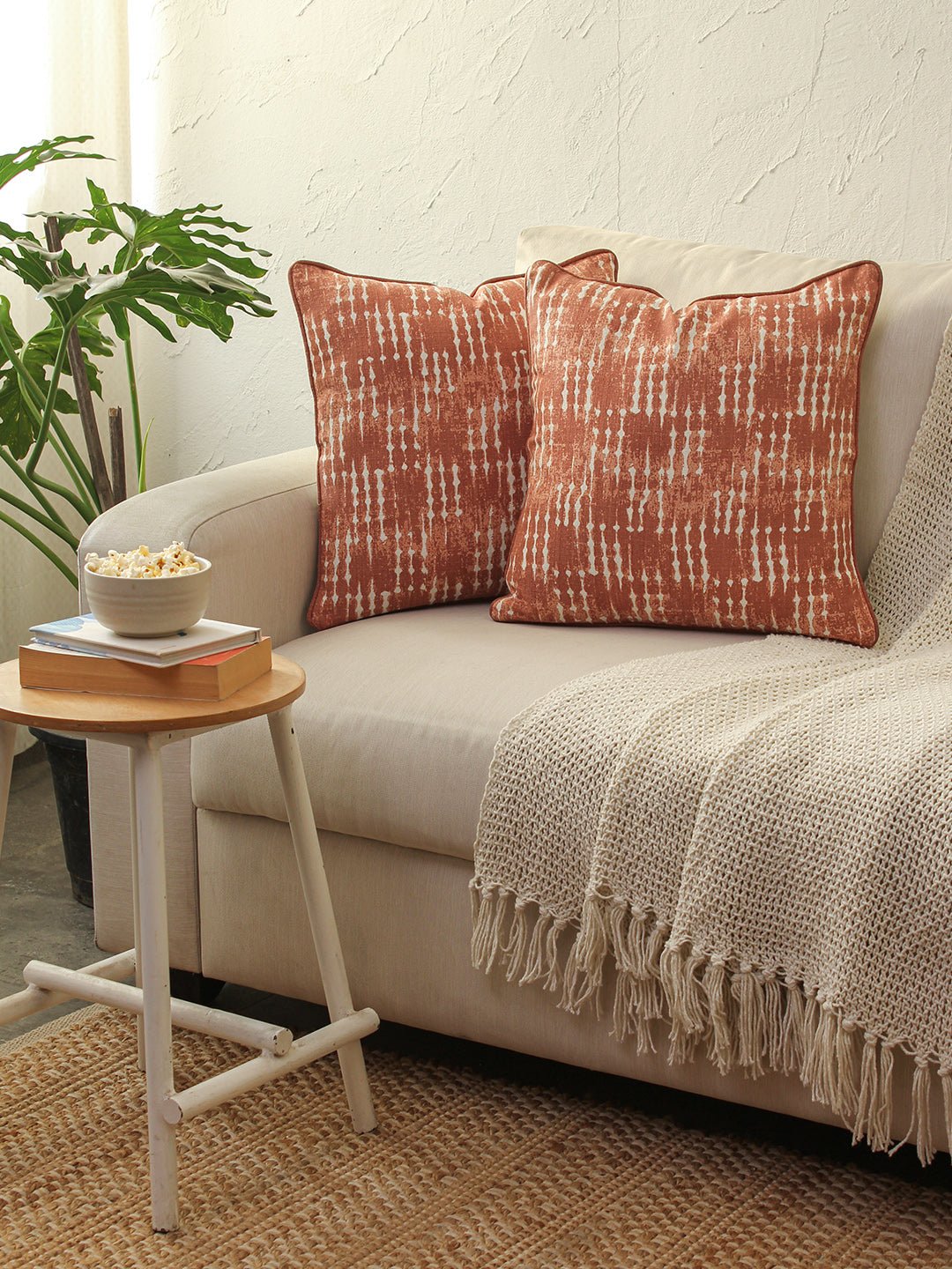 Malaguni Cushion Cover (Pink)