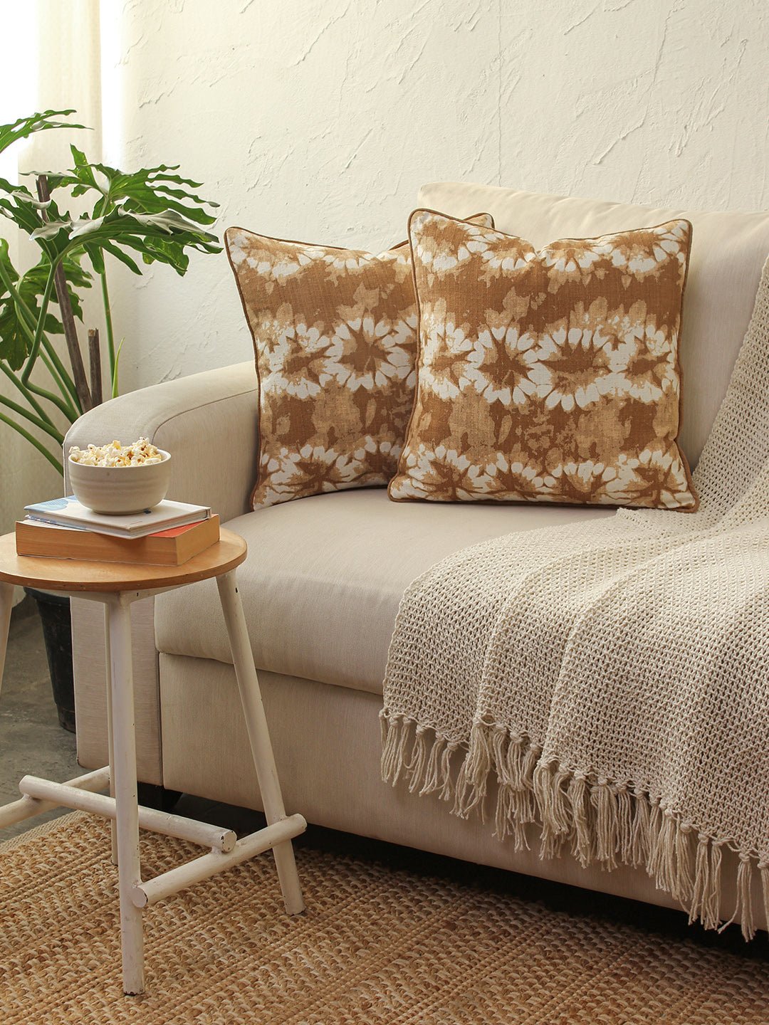 Malliku Cushion Cover (Beige)