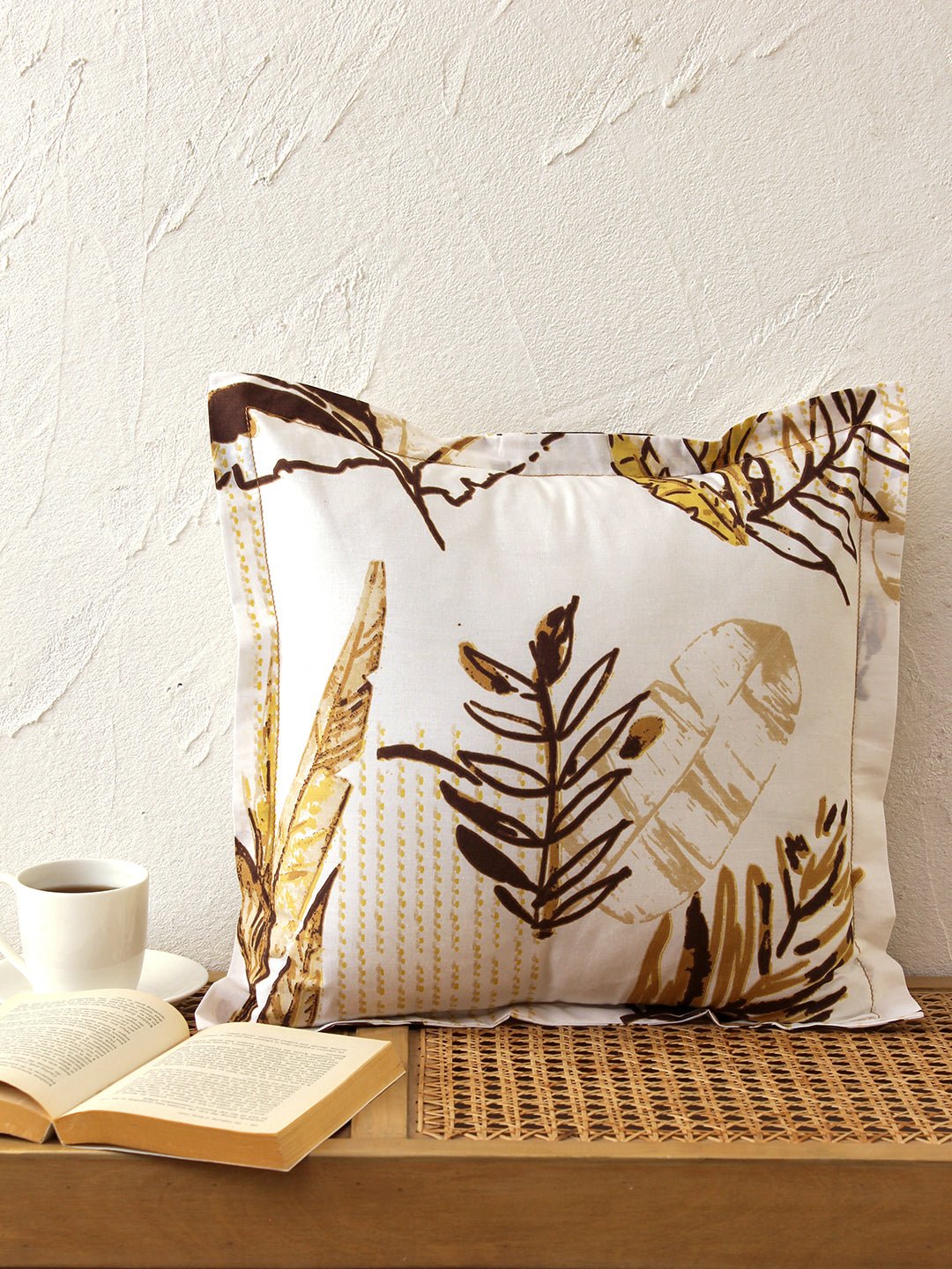 Vanam Cushion Cover (Brown)