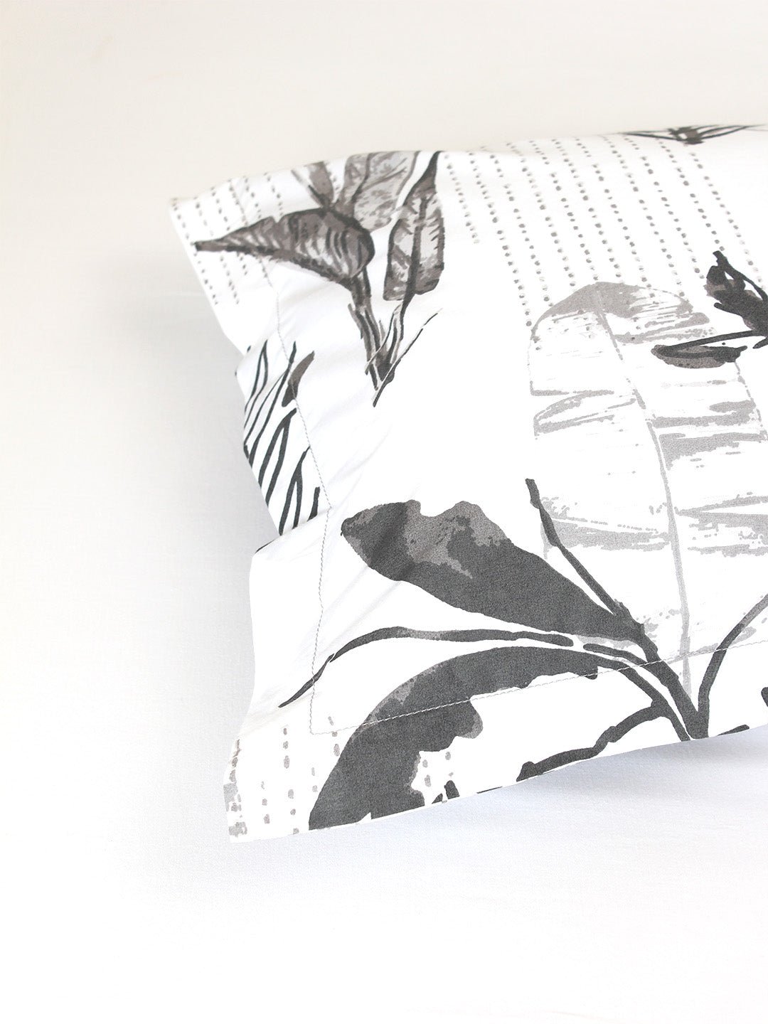 Vanam Pillow Cover (Grey)