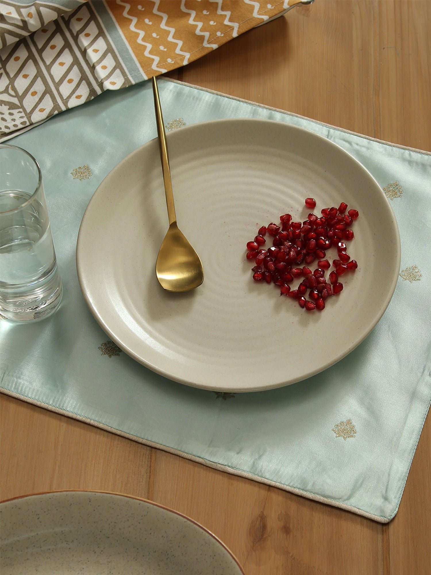 Suraj Pole - Set Of 2 Placemats (Green)