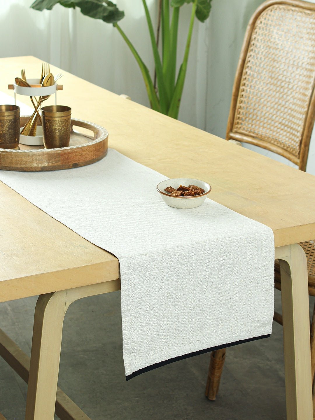 Safaid 1 Runner - (Ivory)