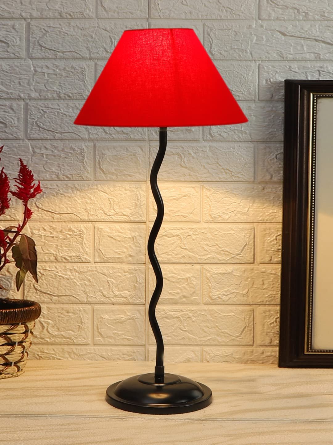 Red Cotton Zig zag Table lamp with Iron Base (AE03)