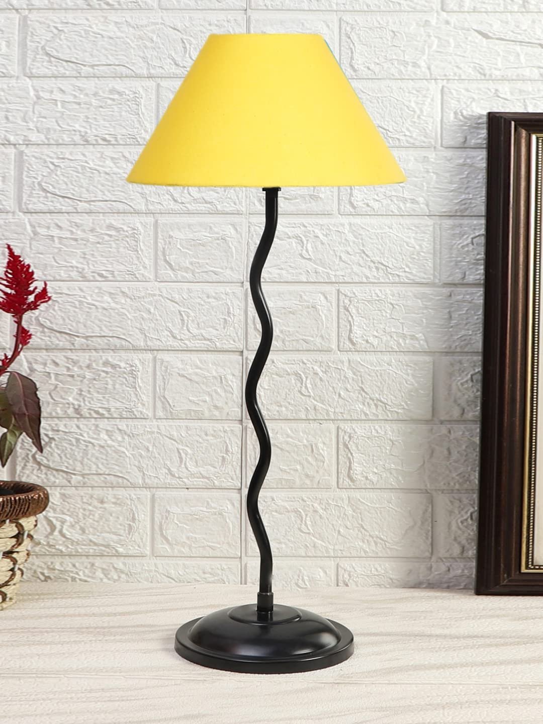 Yellow Cotton Zig zag Table lamp with Iron Base (AE)
