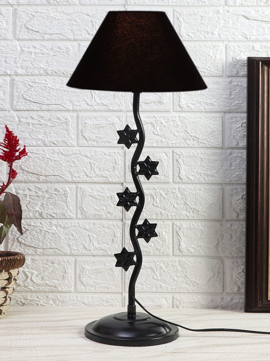 Black Cotton Zig zag Star Table lamp with Iron Base (AE21)