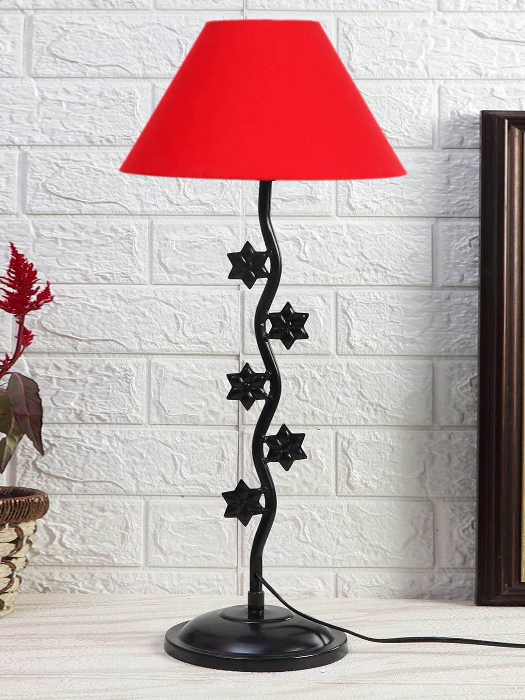 Red Cotton Zig zag Star Table lamp with Iron Base (AE22)