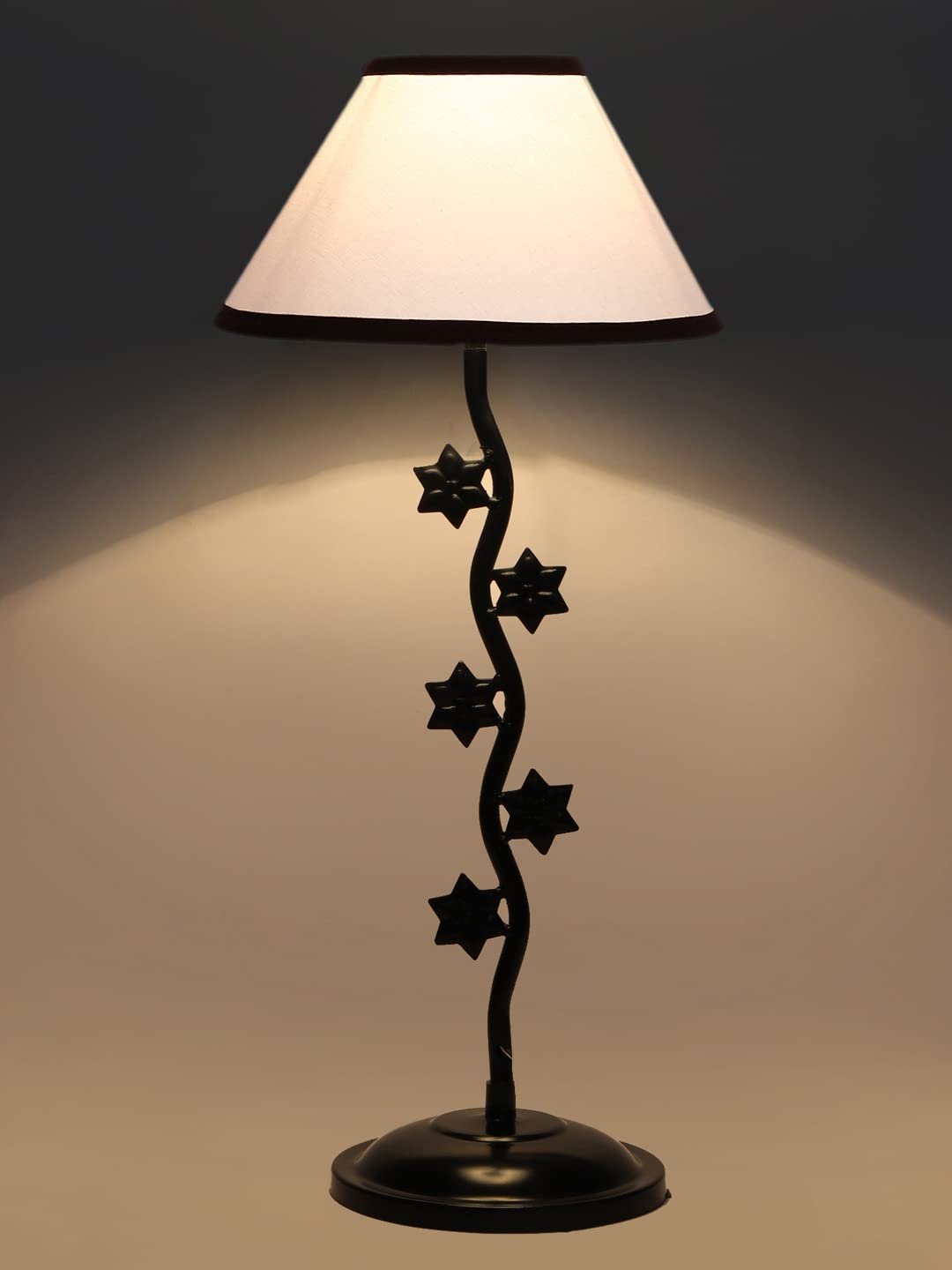 White & Black Cotton Zig zag Star Table lamp with Iron Base (AE26)