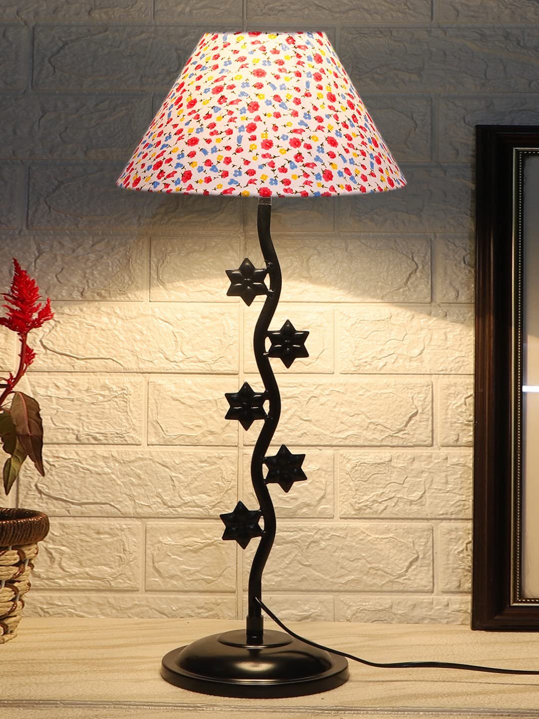 Printed Cotton Zig zag Star Table lamp with Iron Base (AE33)