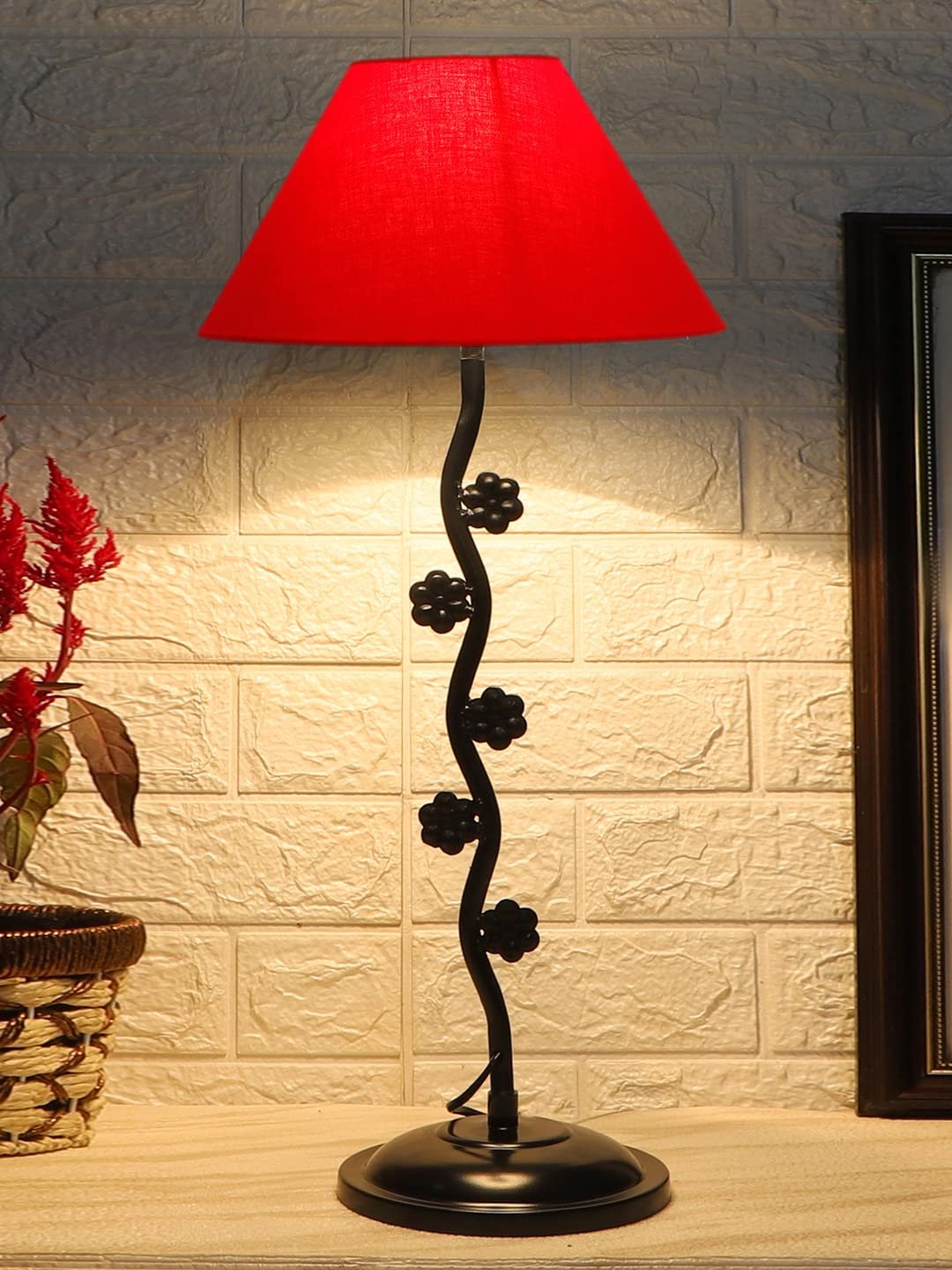 Red Cotton Zig zag Tikli Table lamp with Iron Base (AE41)
