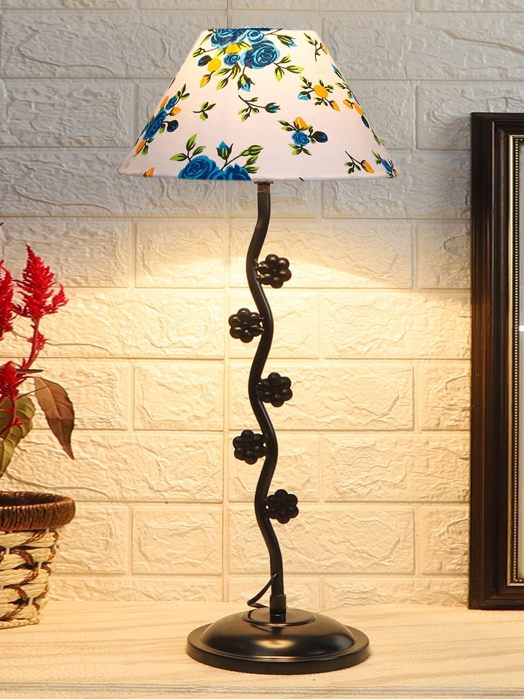 Printed Cotton Zig zag Tikli Table lamp with Iron Base (AE50)