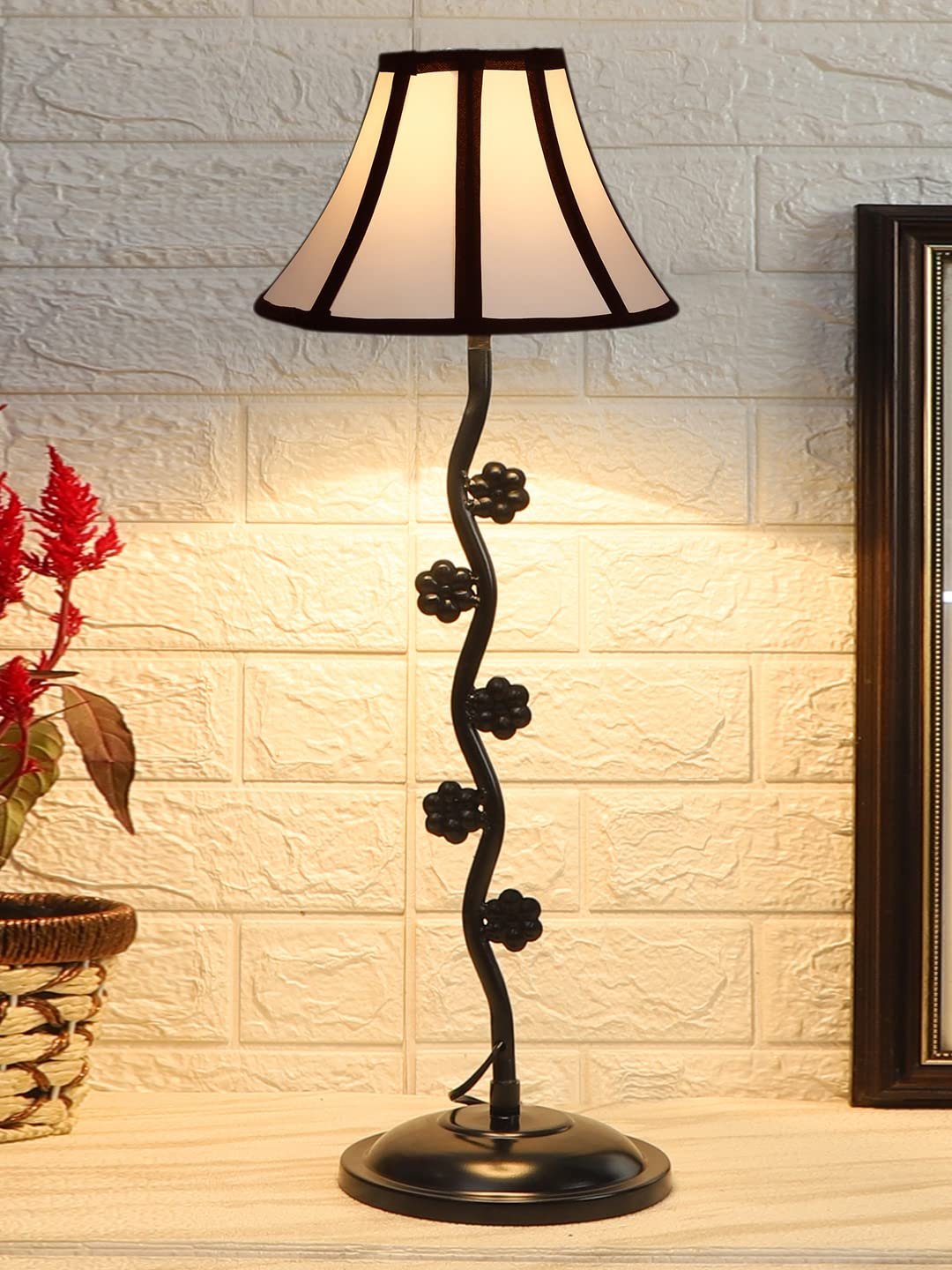 Multi Cotton Zig Zag Tikli Table lamp with Iron Base (AE55)