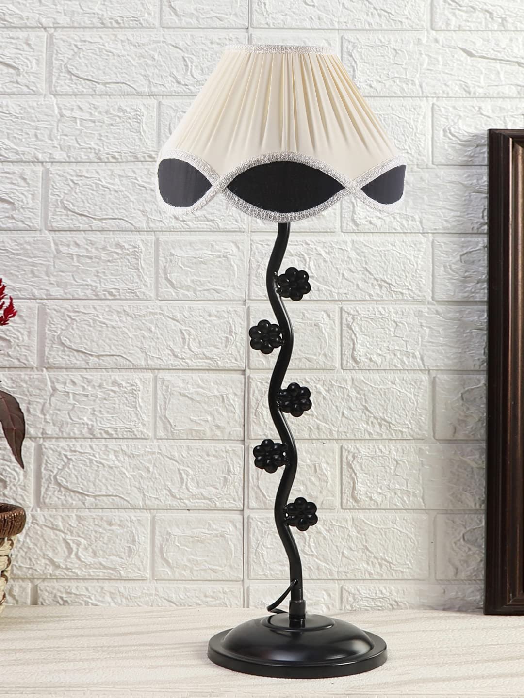 Vintage Multi Cotton Zig Zag Tikli Table lamp with Iron Base (AE56)