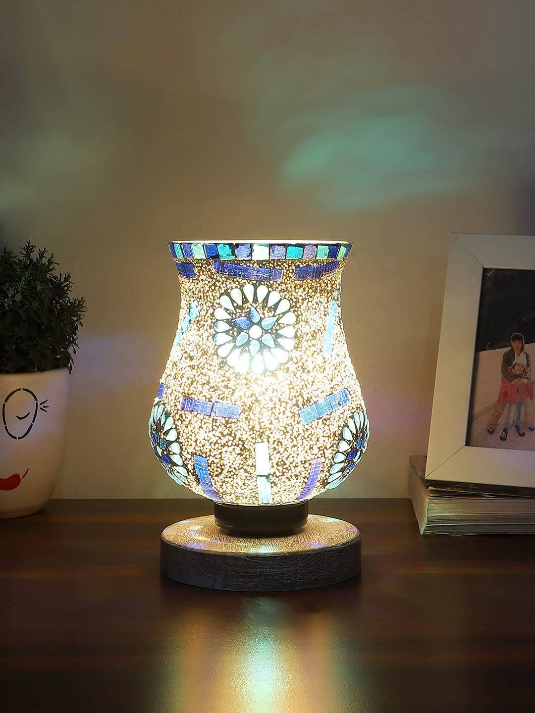 White Brushed Wood Round Table lamp with Mosaic Glass FD25