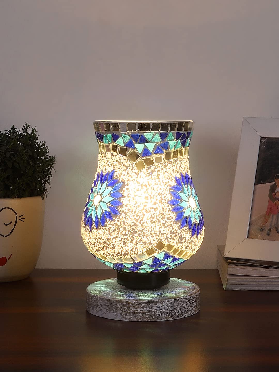 White Brushed Wood Round Table lamp with Mosaic Glass -FD27