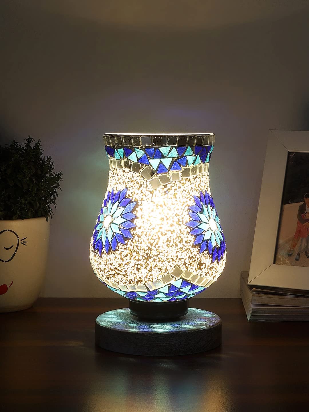 White Brushed Wood Round Table lamp with Mosaic Glass -FD27