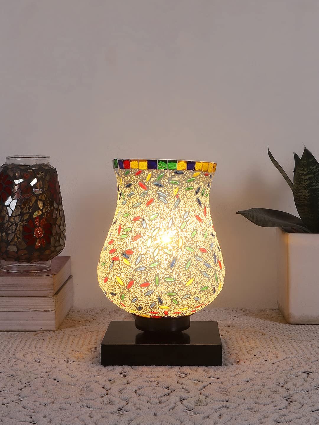 White Wood Round Table lamp with Mosaic Glass -FD35