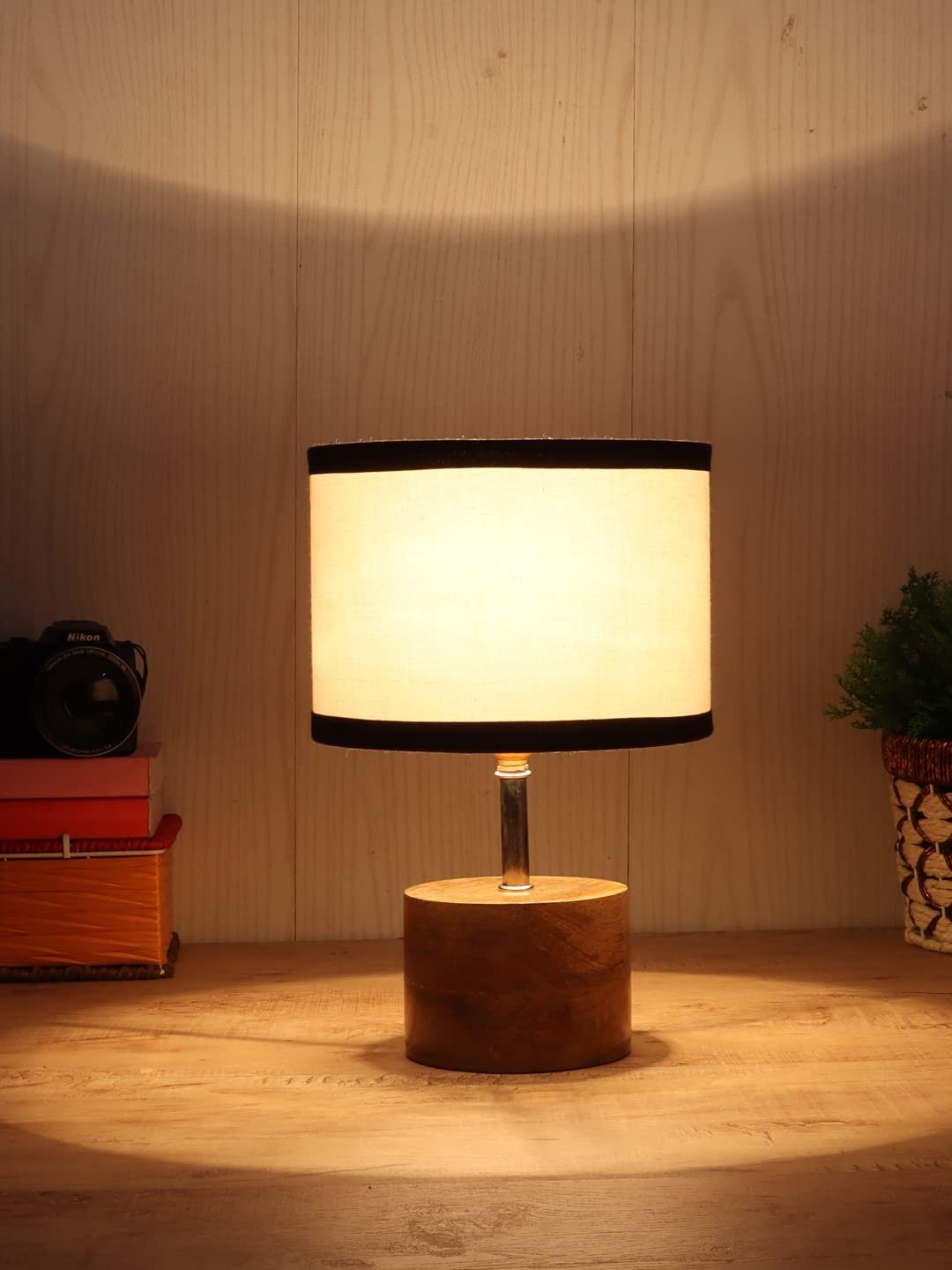 Wood Table lamp with Multicolor Cotton Shade