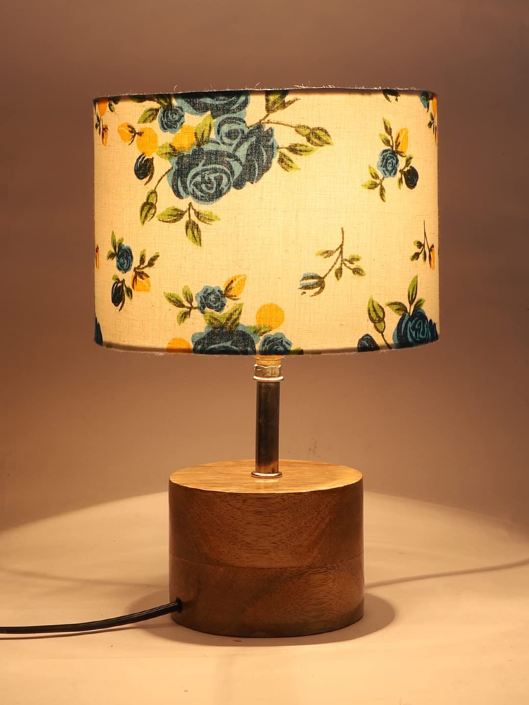 Wood Table lamp with Multicolor Cotton Shade