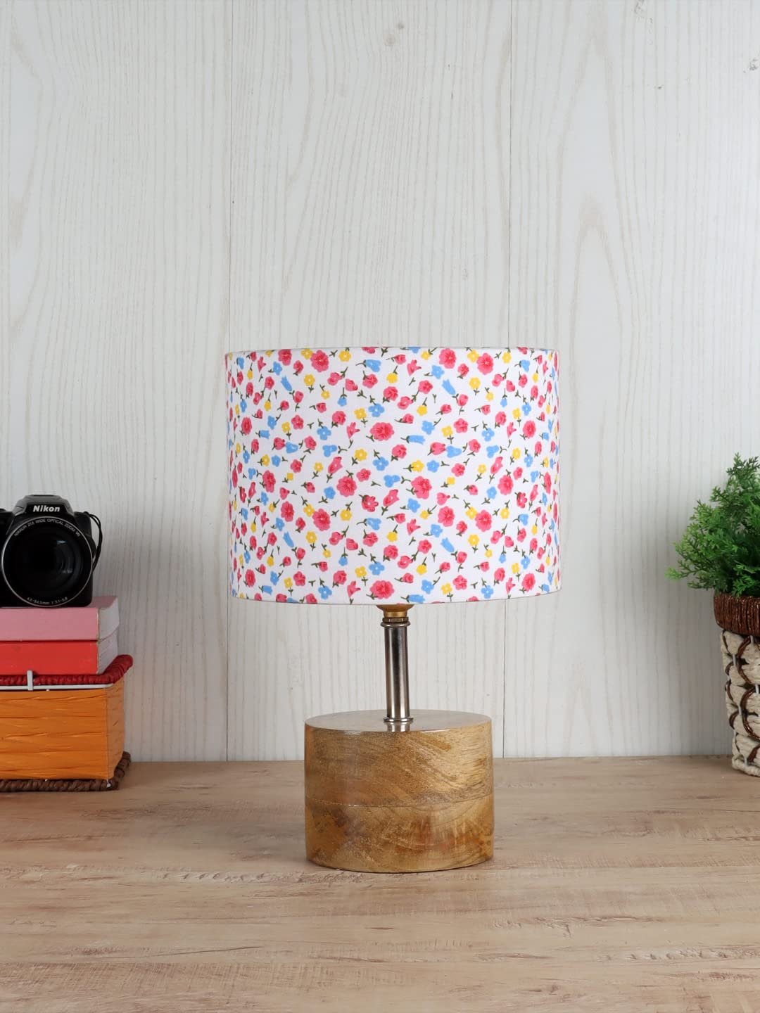 Wood Table lamp with Multicolor Cotton Shade