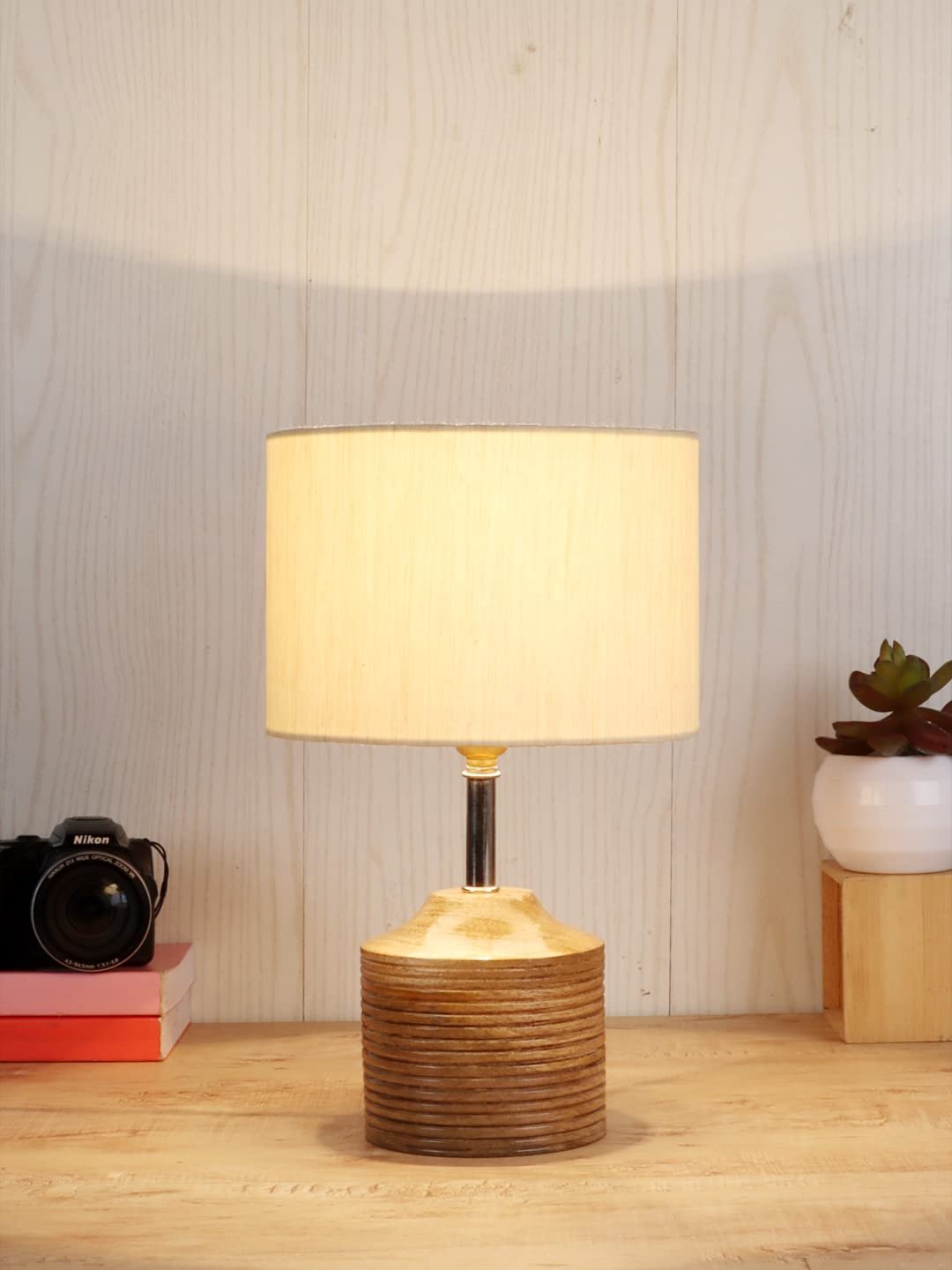 Wood Table lamp with Off-White Cotton Shade