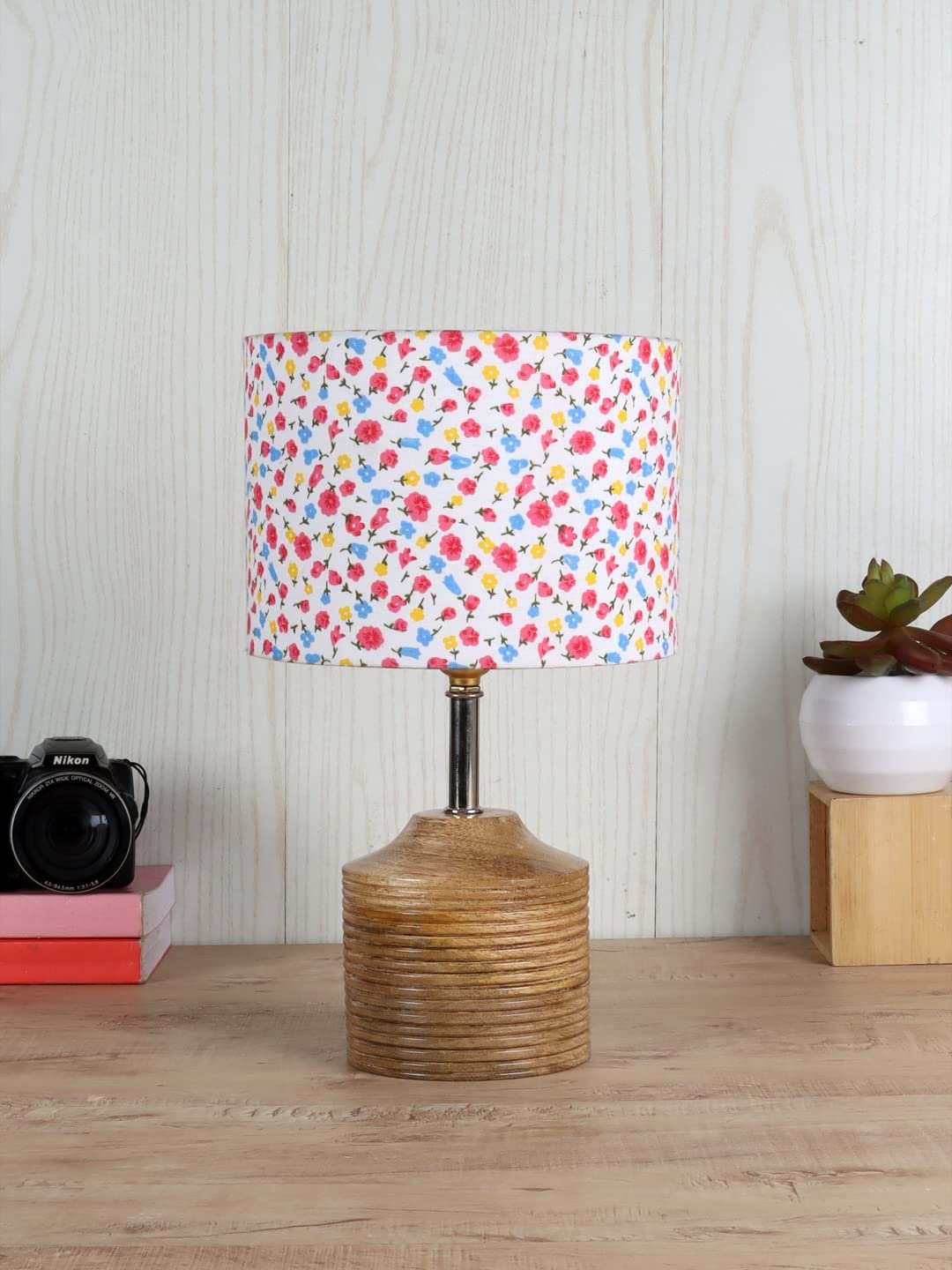 Wood Table lamp with Multicolor Cotton Shade