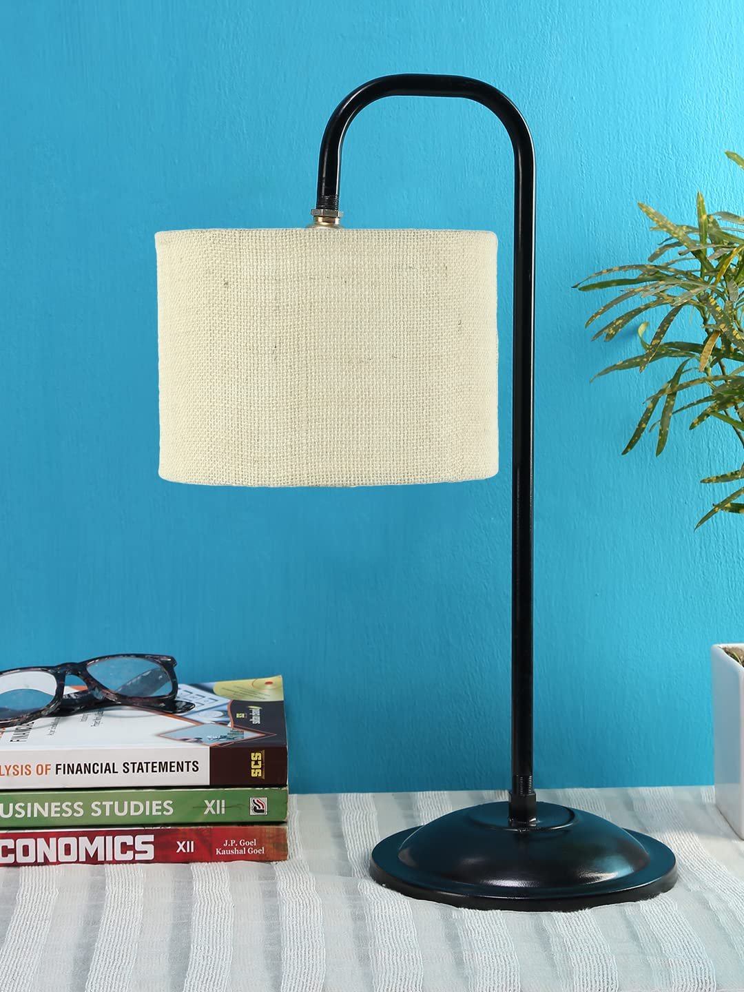 White Jute Shade Iron Table Lamp (ARM06)