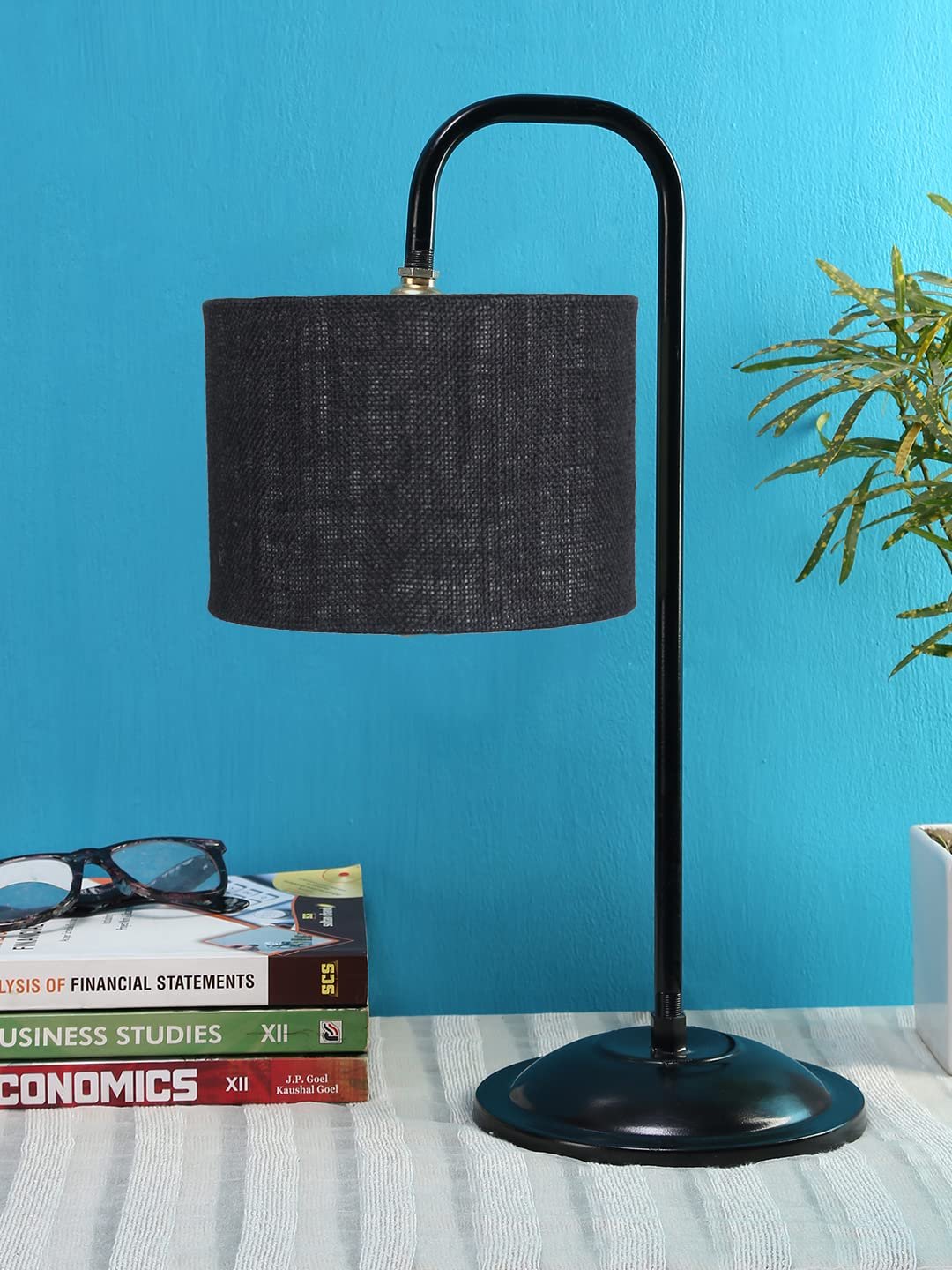 Black Jute Shade Iron Table Lamp (ARM15)