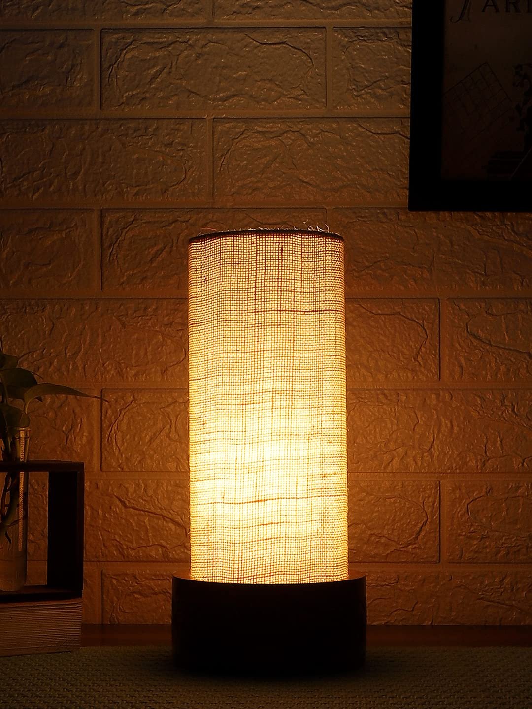 White Jute Table lamp with Carving Wood Natural Base (Round)