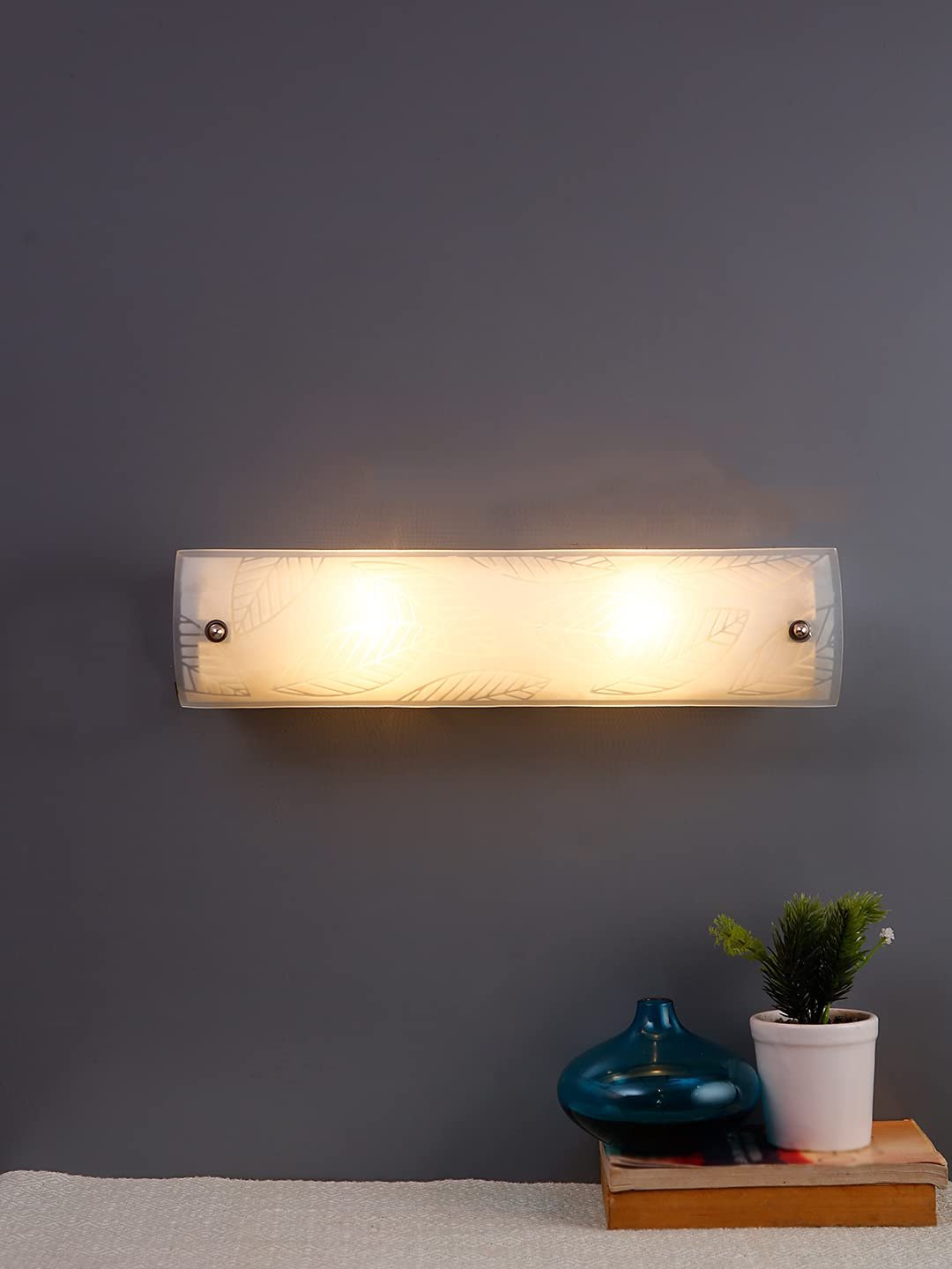 Off White Metal Leaf & Glass Bathroom Light for Wash Basin/Mirror