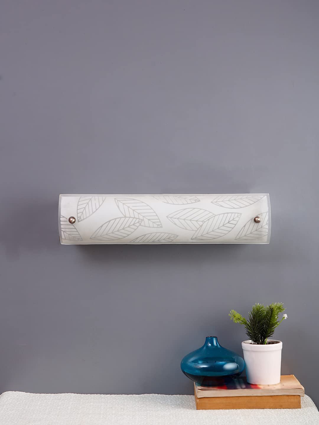 Off White Metal Leaf & Glass Bathroom Light for Wash Basin/Mirror