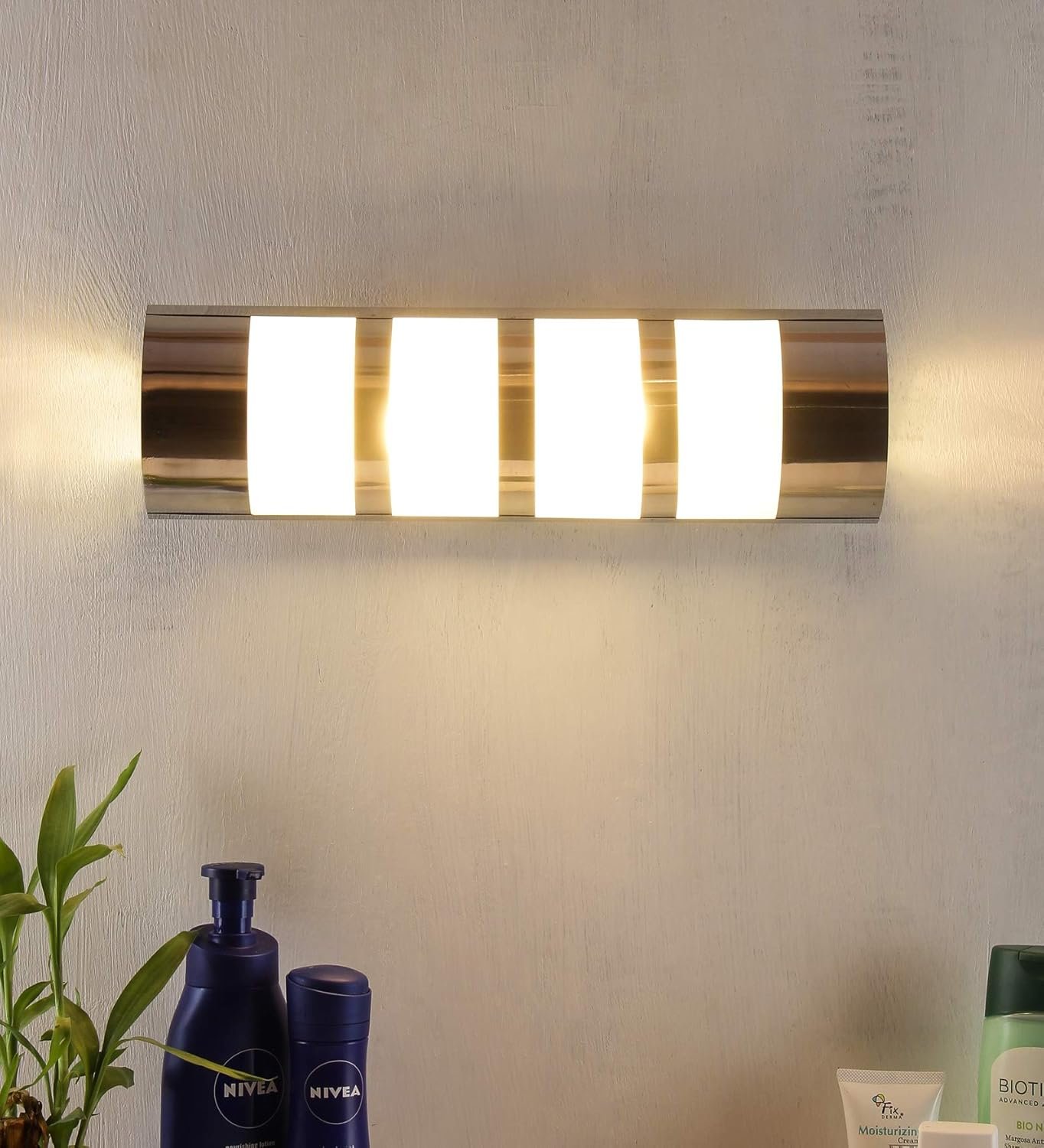 Off White Steel Stripes Frosted Bathroom Light for Wash Basin/Mirror