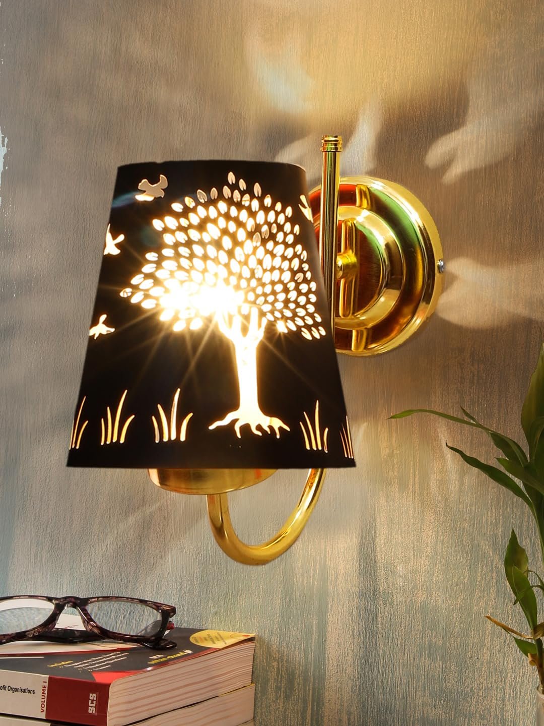 Multicolor Wall Lamp | Elegant Metal Material | Stylish Ambient Light for Home, Office, Living Room, Bedroom, Hallway | Modern Decorative Wall Sconce - Model DBS52