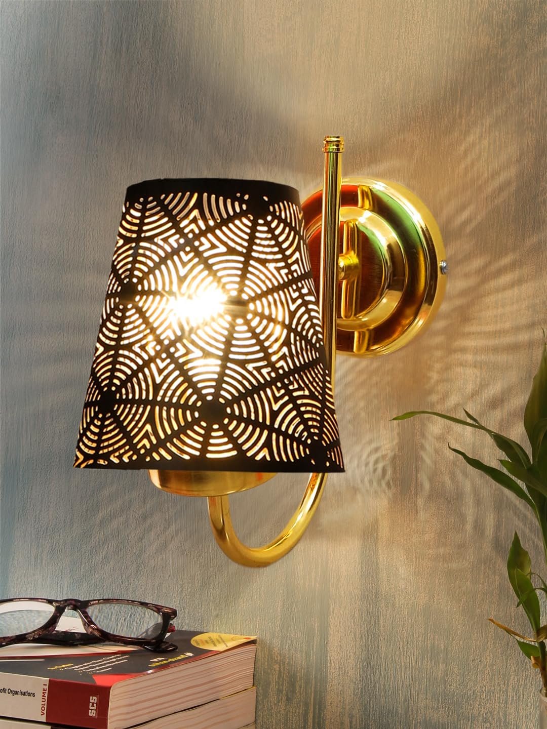 Multicolor Wall Lamp | Elegant Metal Material | Stylish Ambient Light for Home, Office, Living Room, Bedroom, Hallway | Modern Decorative Wall Sconce - Model DBS55