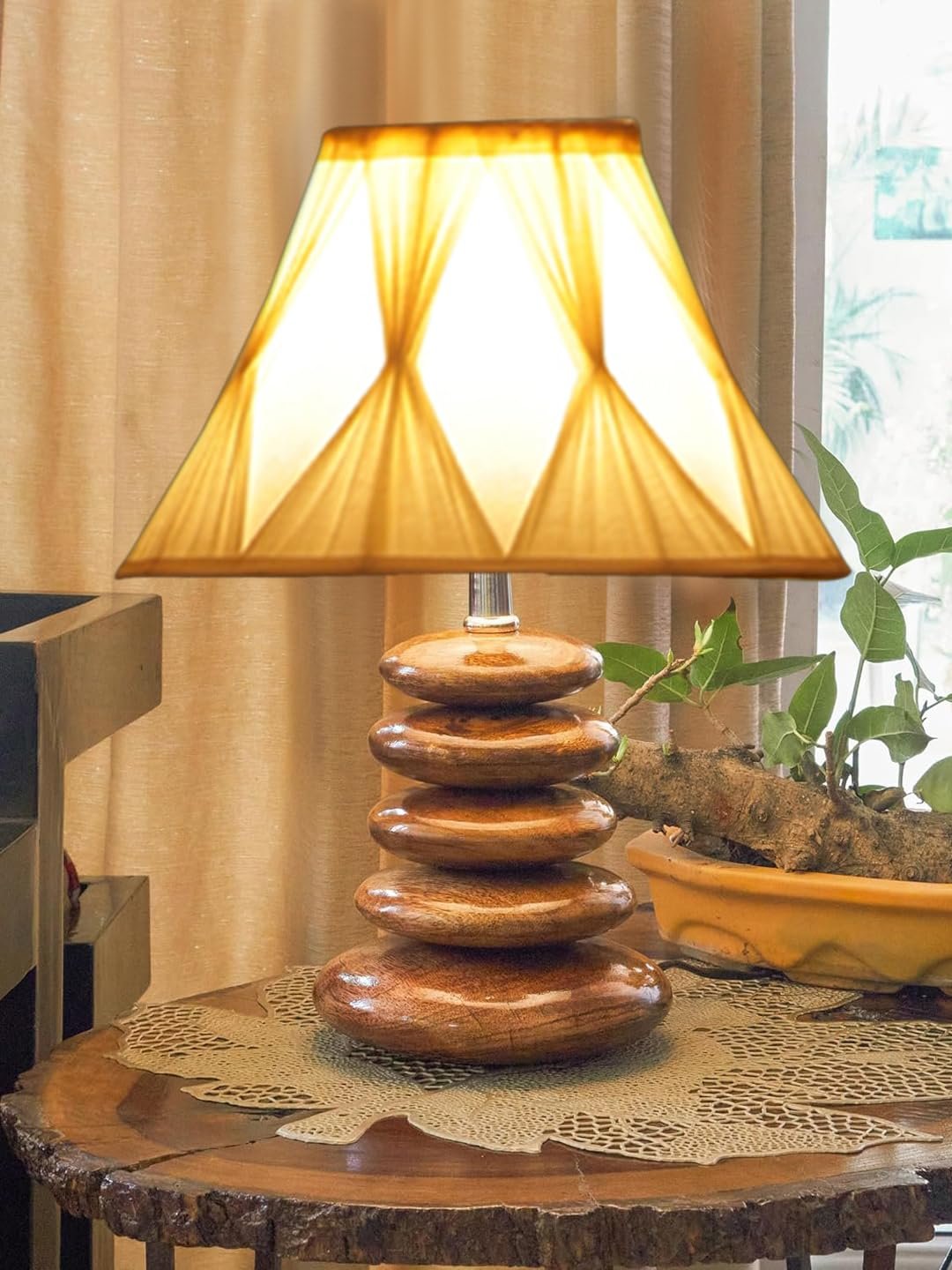 Decorative Table lamp with Vintage Lamp Shade