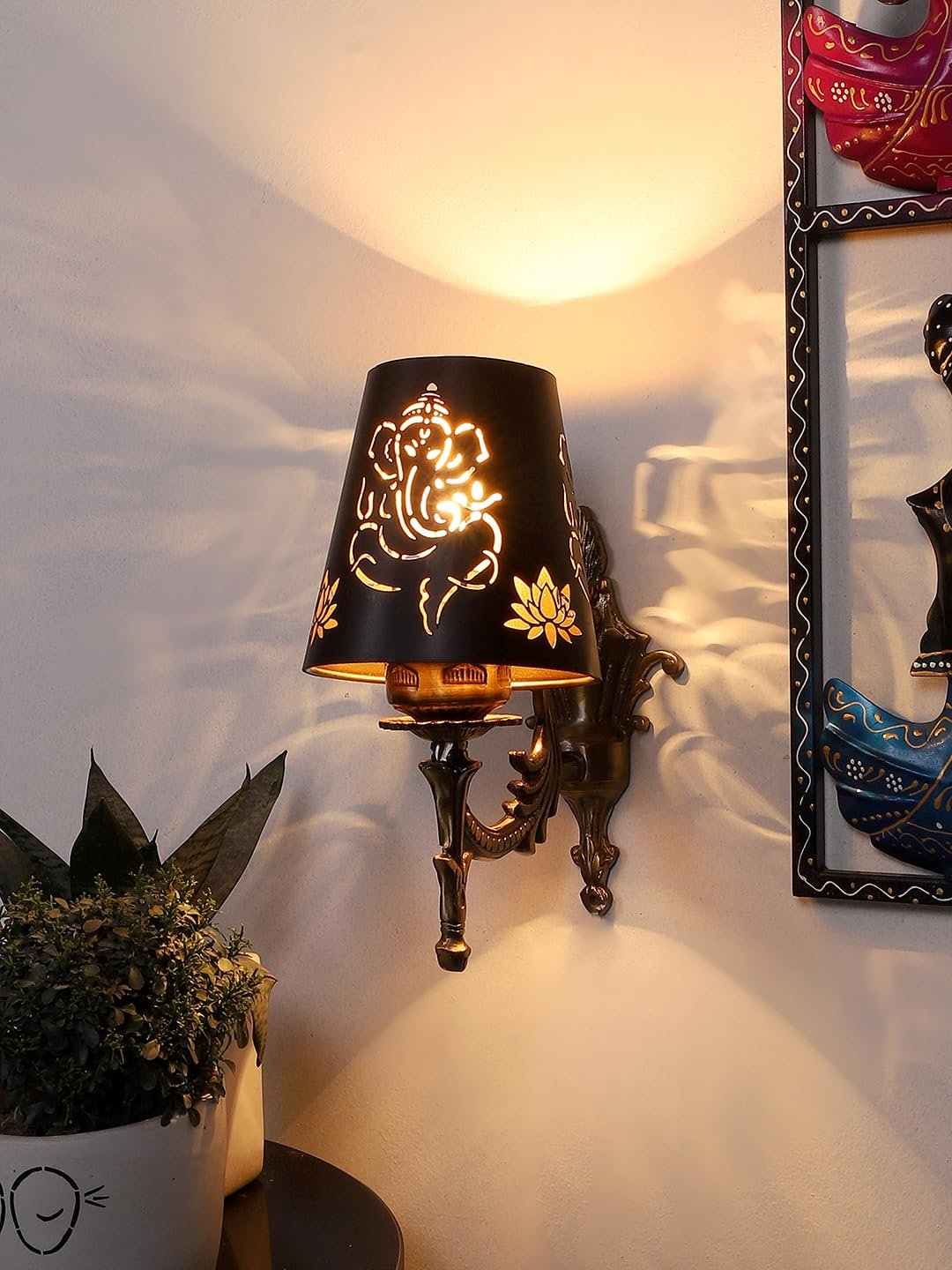 Multicolor Wall Lamp | Elegant Metal Material | Stylish Ambient Light for Home, Office, Living Room, Bedroom, Hallway | Modern Decorative Wall Sconce - Model DZW02