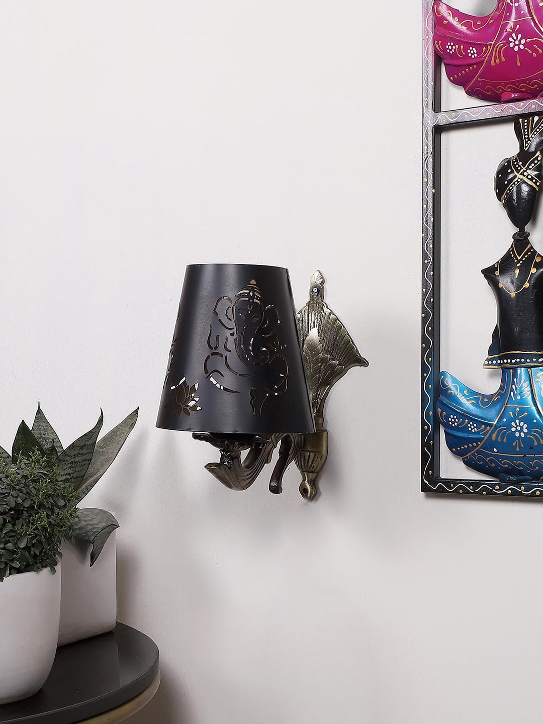 Multicolor Wall Lamp | Elegant Metal Material | Stylish Ambient Light for Home, Office, Living Room, Bedroom, Hallway | Modern Decorative Wall Sconce - Model DZW16