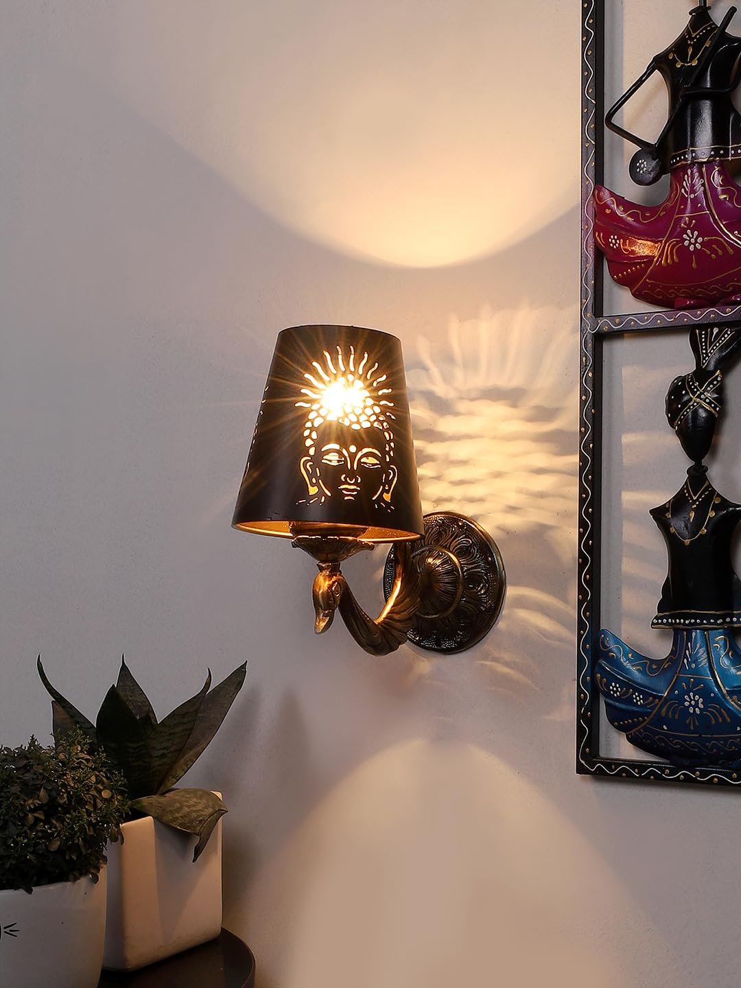 Multicolor Wall Lamp | Elegant Metal Material | Stylish Ambient Light for Home, Office, Living Room, Bedroom, Hallway | Modern Decorative Wall Sconce - Model DZW19