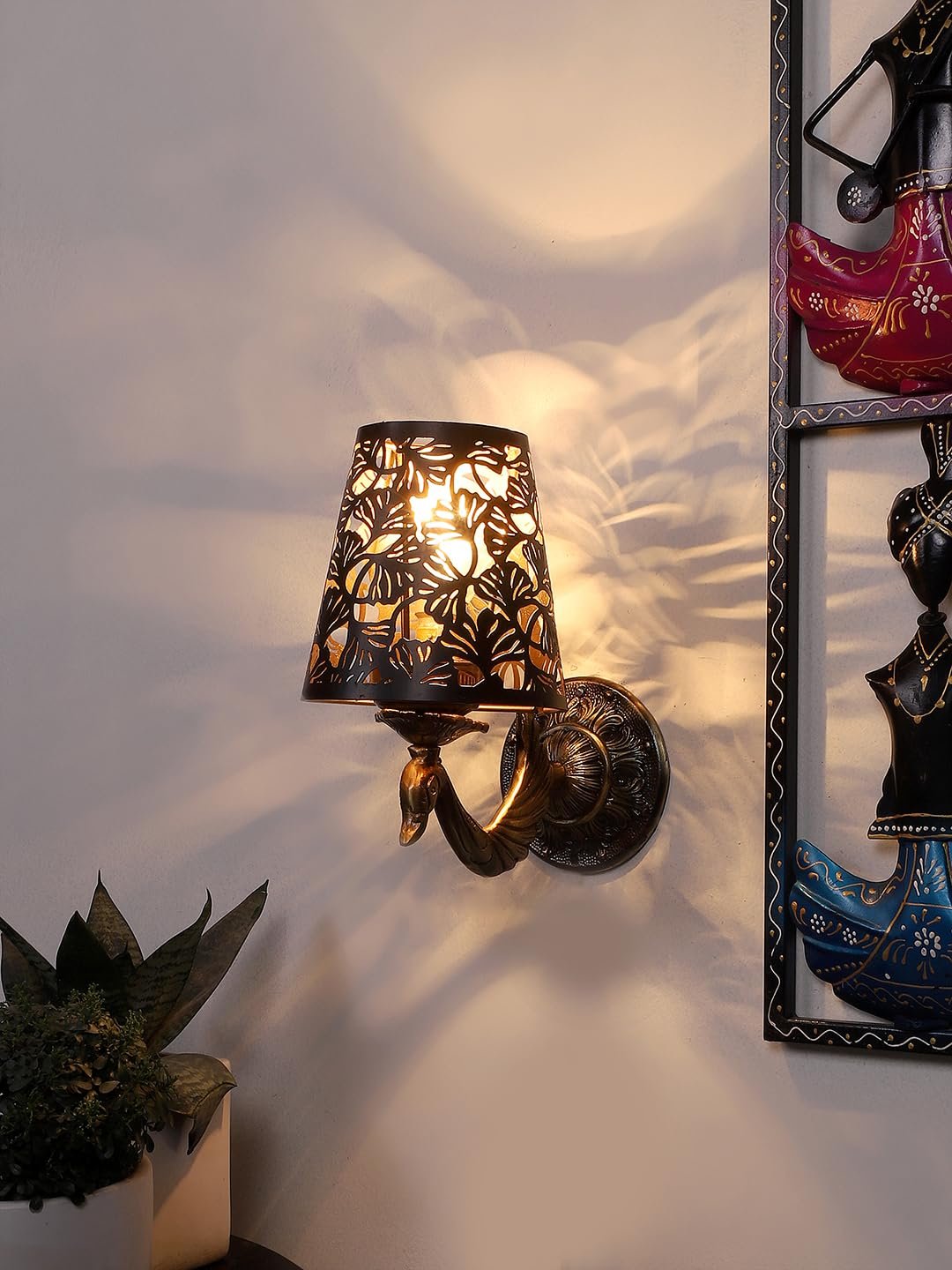 Multicolor Wall Lamp | Elegant Metal Material | Stylish Ambient Light for Home, Office, Living Room, Bedroom, Hallway | Modern Decorative Wall Sconce - Model DZW21
