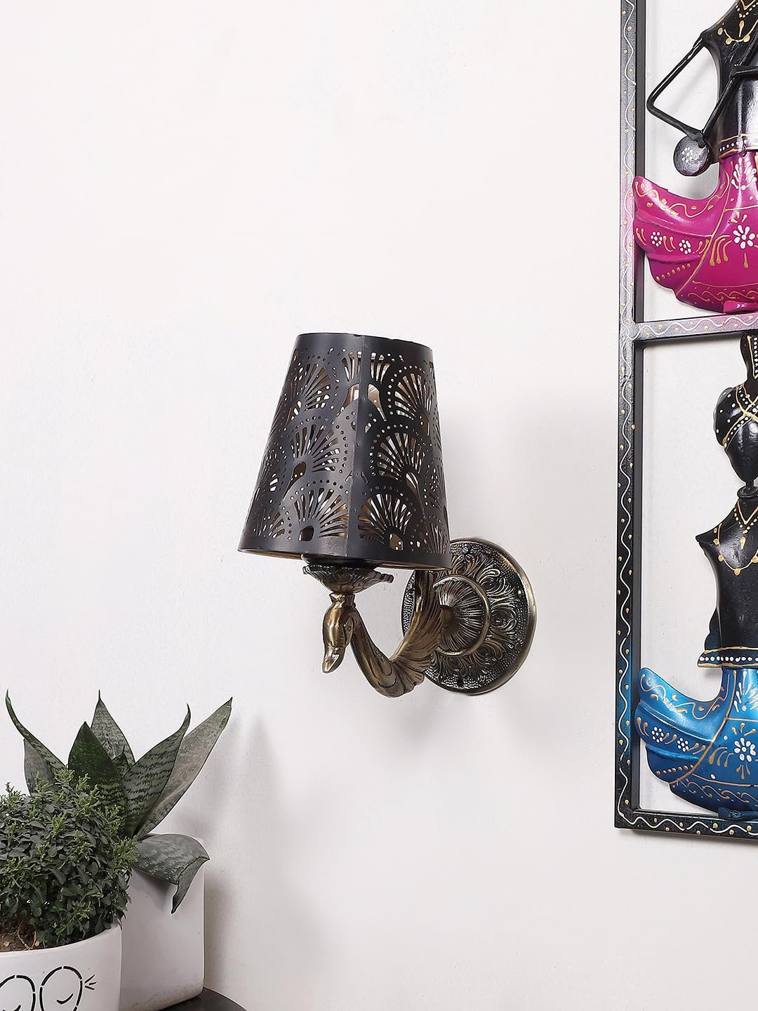 Multicolor Wall Lamp | Elegant Metal Material | Stylish Ambient Light for Home, Office, Living Room, Bedroom, Hallway | Modern Decorative Wall Sconce - Model DZW24