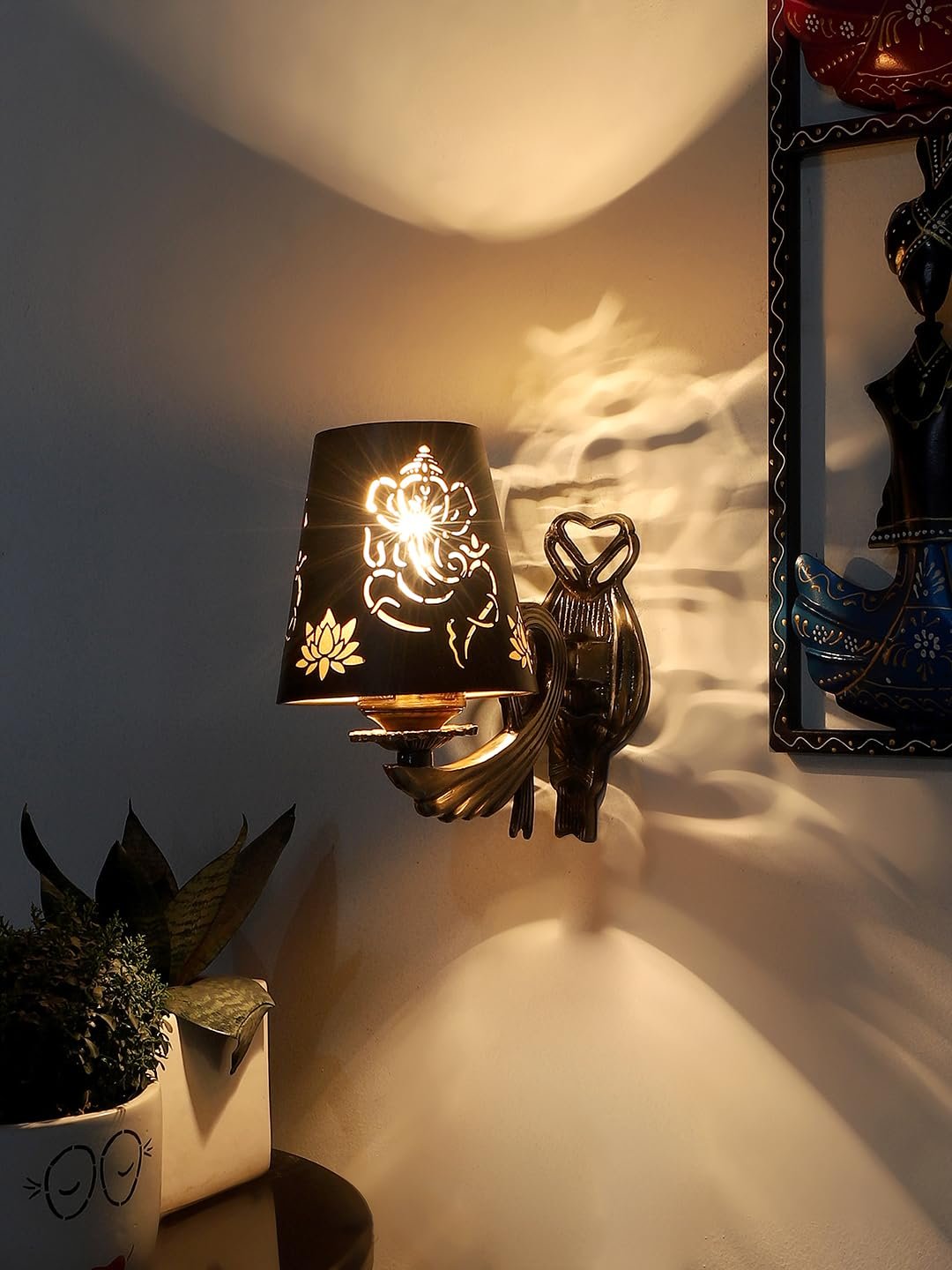 Multicolor Wall Lamp | Elegant Metal Material | Stylish Ambient Light for Home, Office, Living Room, Bedroom, Hallway | Modern Decorative Wall Sconce - Model DZW33