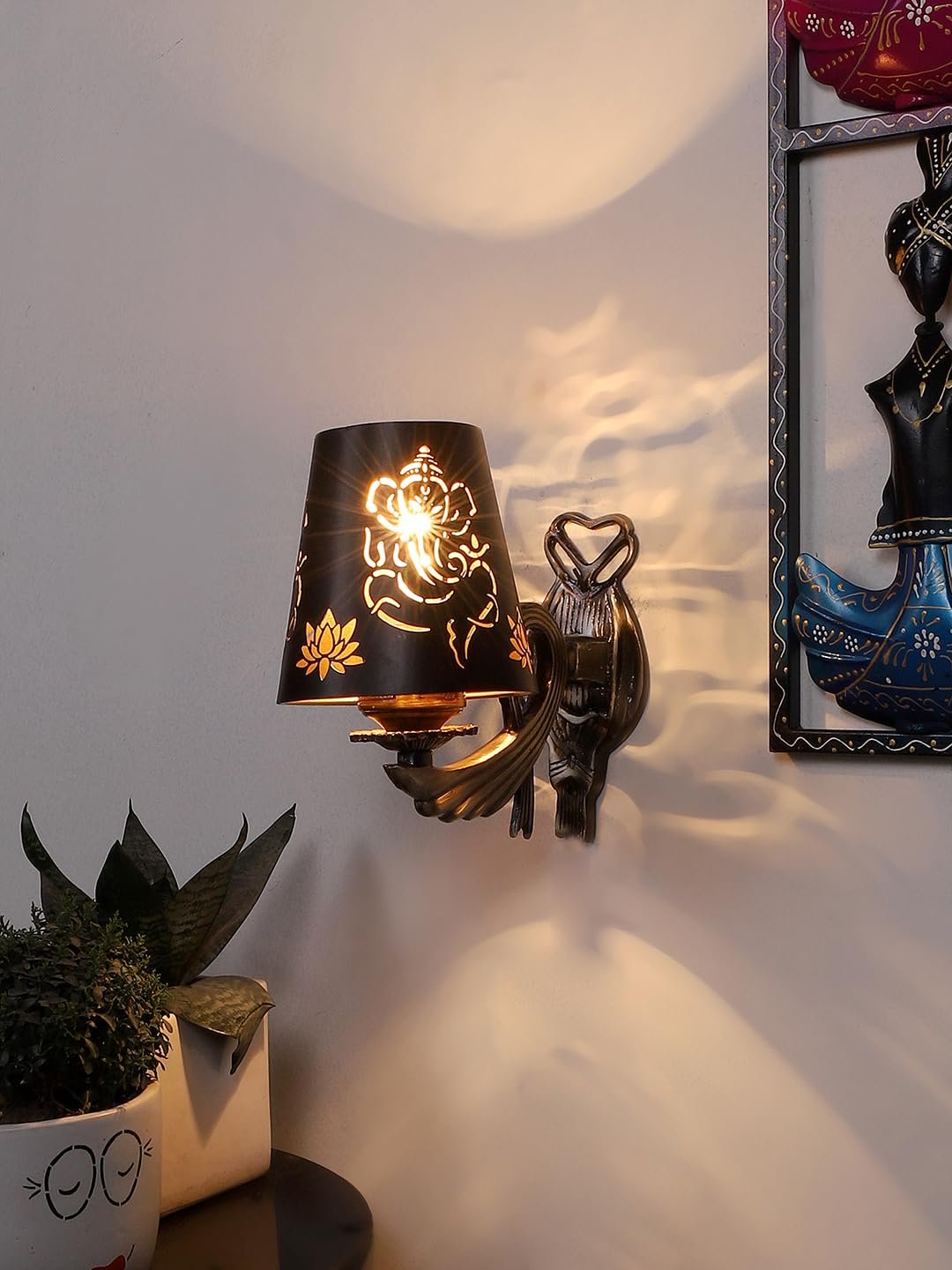 Multicolor Wall Lamp | Elegant Metal Material | Stylish Ambient Light for Home, Office, Living Room, Bedroom, Hallway | Modern Decorative Wall Sconce - Model DZW33