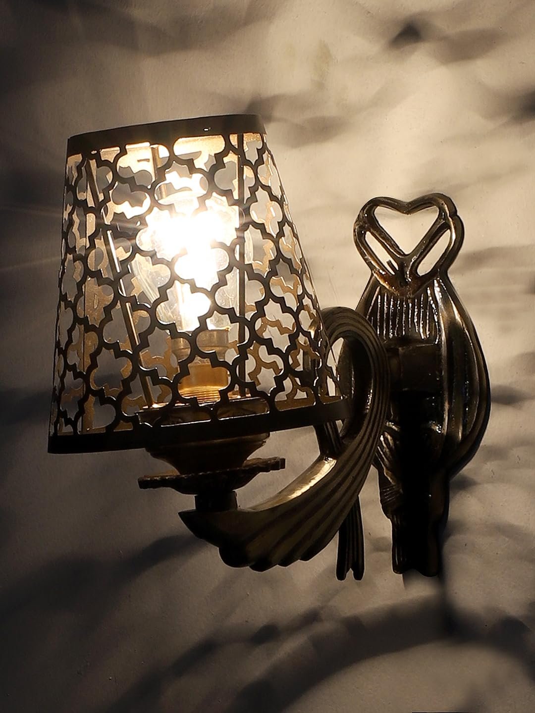 Multicolor Wall Lamp | Elegant Metal Material | Stylish Ambient Light for Home, Office, Living Room, Bedroom, Hallway | Modern Decorative Wall Sconce - Model DZW34