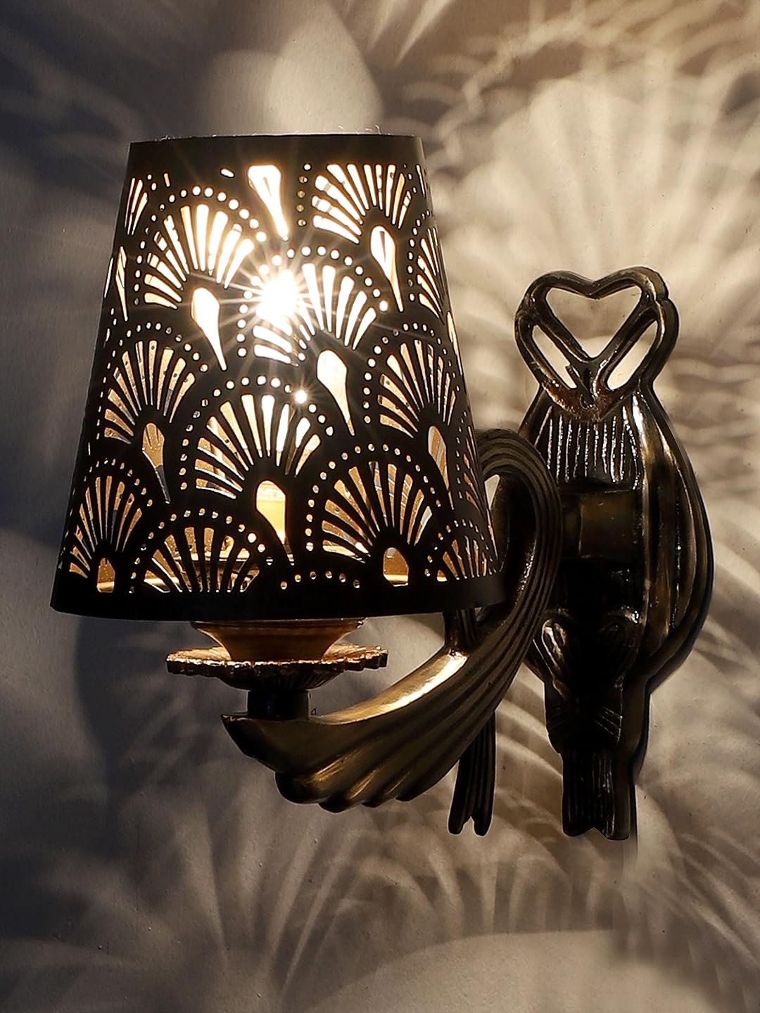 Multicolor Wall Lamp | Elegant Metal Material | Stylish Ambient Light for Home, Office, Living Room, Bedroom, Hallway | Modern Decorative Wall Sconce - Model DZW40