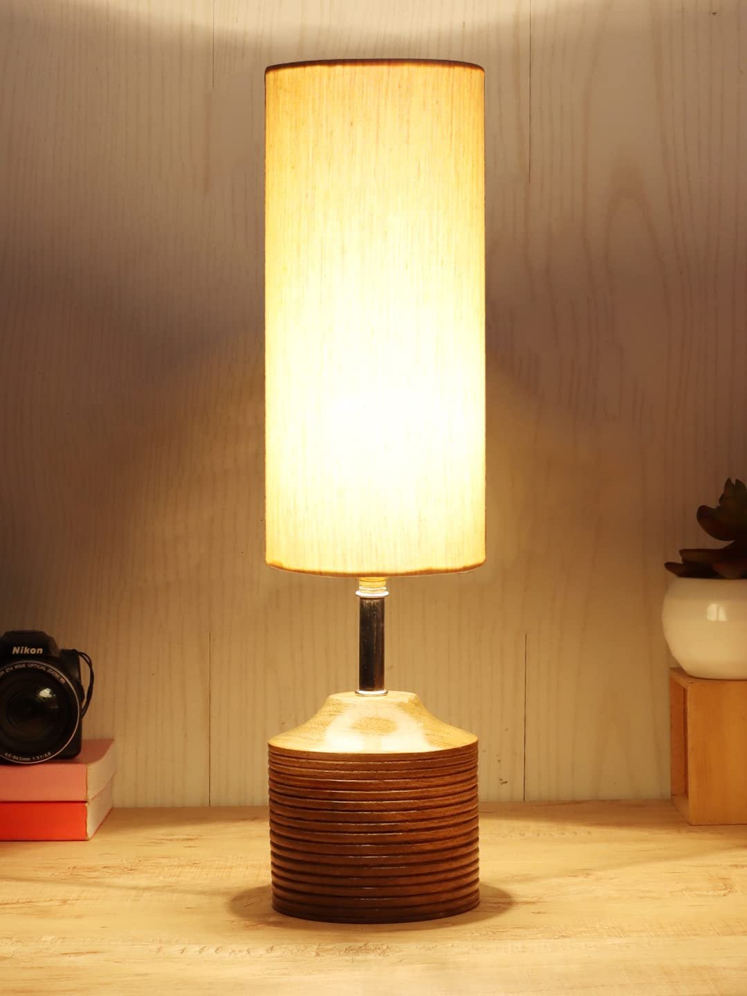 Wood Table lamp with Off-White Cotton Shade (22)