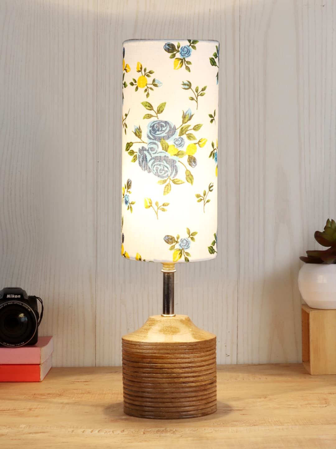 Wood Table lamp with Multicolor Cotton Shade (35)