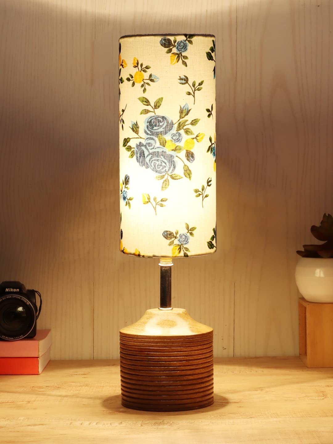 Wood Table lamp with Multicolor Cotton Shade (35)
