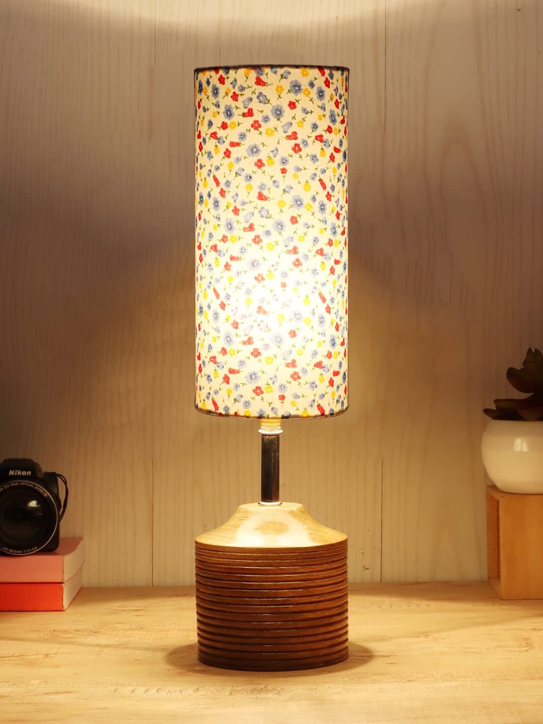 Wood Table lamp with Multicolor Cotton Shade (36)