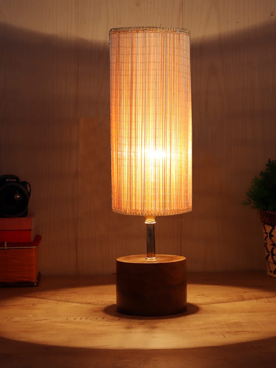 Bamboo Shade with with Wood lamp Base .(KK13)