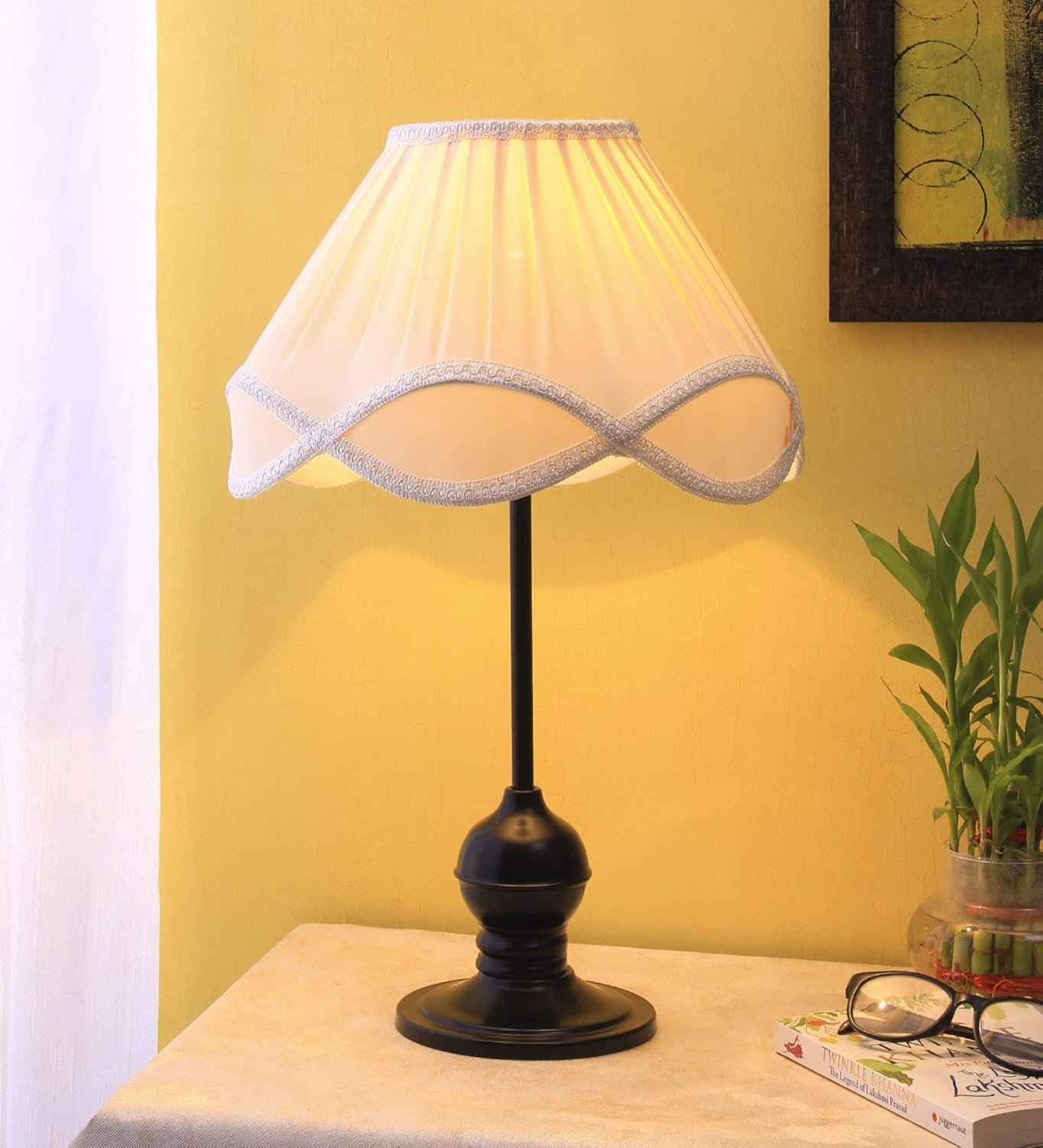 Vinatge Off-White Cotton Iron Table lamp (12x19) Inches -29